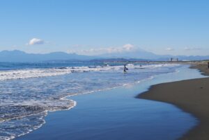 冨山ゆたか撮影：冬の鵠沼海岸