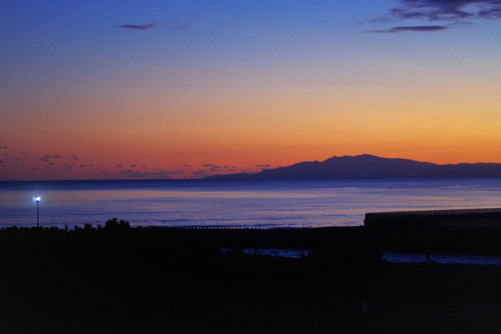 冬の海 鵠沼海岸夕景